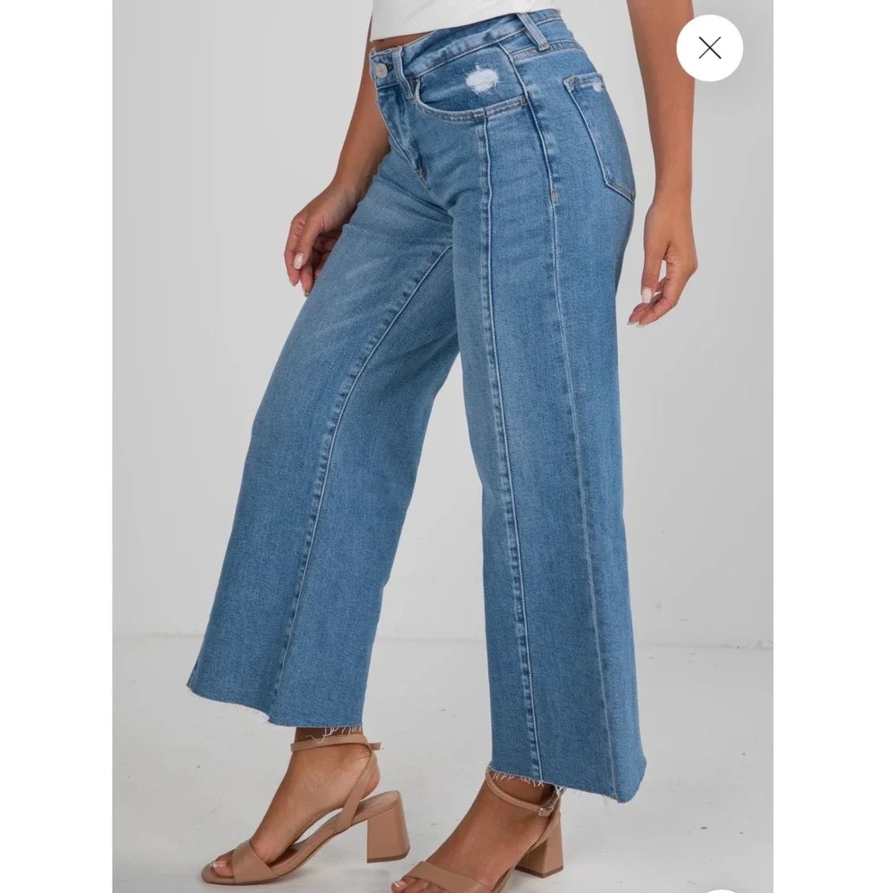 VERVET | Brielle Medium Wash High-Rise Wide Leg Crop Raw Hem Denim Jeans, 27 - Picture 2 of 11